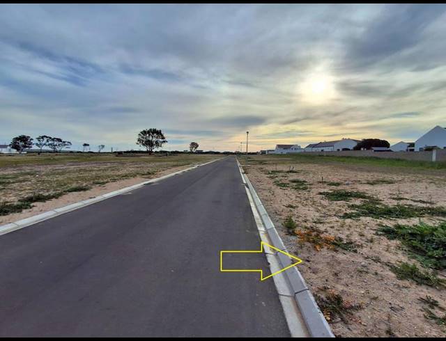 LAND FOR SALE IN BRITANNIA BAY